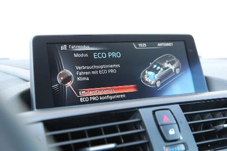 BMW M135i xDrive, Monitor, Infotainment