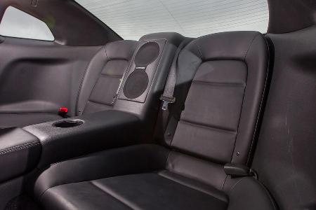 Nissan GT-R Black Edition, Fond