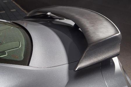 Nissan GT-R Black Edition, Heckspoiler