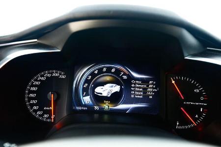 Corvette C7 Stingray, Rundinstrumente, Anzeigen