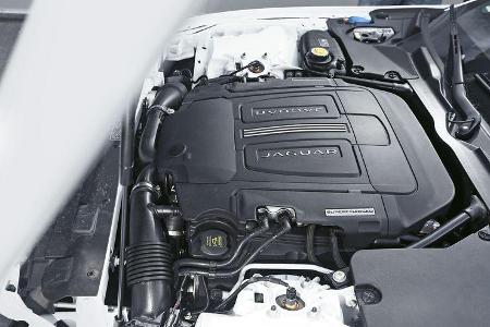 Jaguar XKR-S, Motor
