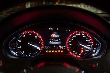 Audi S8 Plus 4.0 TFSI Quattro, Rundinstrumente