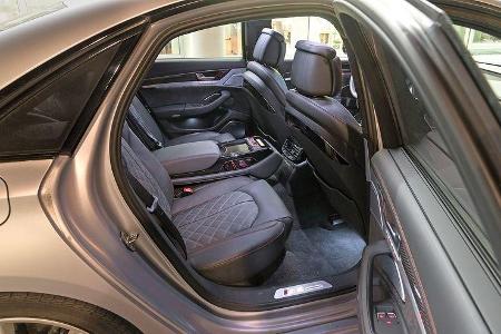 Audi S8 Plus 4.0 TFSI Quattro, Fondsitze