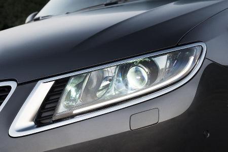 Saab 9-5, Scheinwerfer