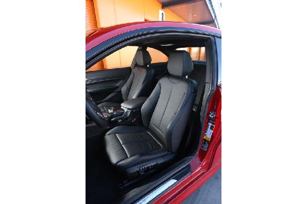 BMW M235i, Fahrersitz