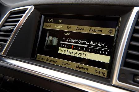 Mercedes ML 350, Navi, Bildschirm