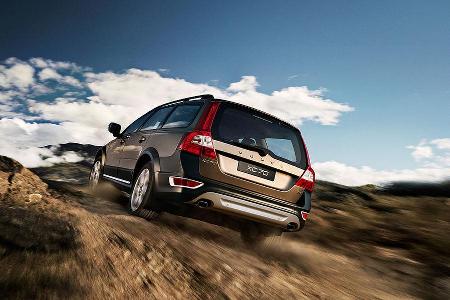 Der Gesamtverbrauch (NEFZ) des Volvo XC 70 D5 AWD Kinetic liegt bei 6,8 Liter Diesel pro 100 Kilometer.