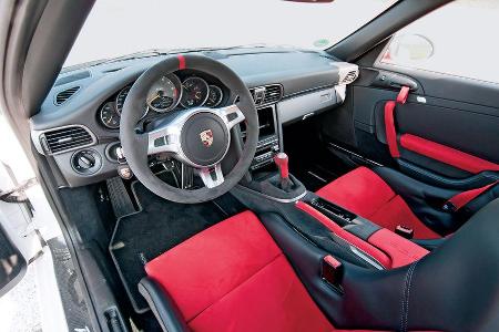 Porsche 911 GT3 RS 4.0, Cockpit