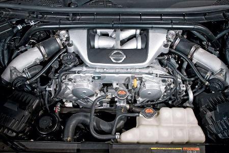 Nissan Juke-R, Motor