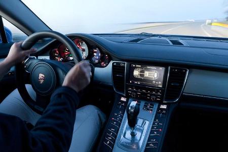 Porsche Panamera S Hybrid, Cockpit, Lenkrad