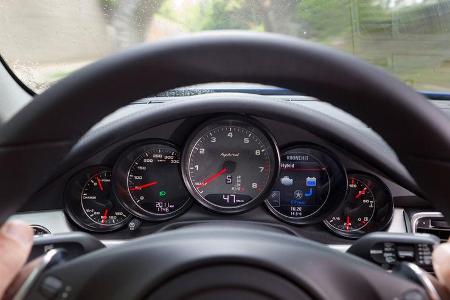 Porsche Panamera S Hybrid, Anzeigeinstrumente, Tacho