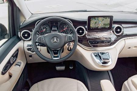 Mercedes V 250 Bluetec, Cockpit