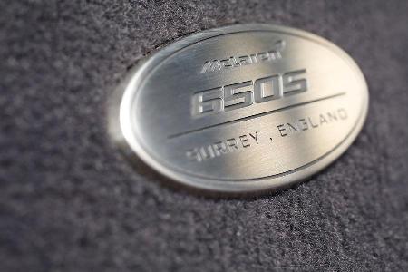 McLaren 650S Spider, Firmenemblem