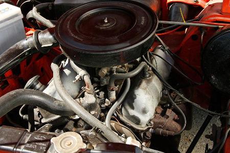 Für Vortrieb sorgt ein bunter Strauß von Motoren: Reihenvierzylinder, V4- sowie V6-Triebwerke mit 65 bis 150 PS.