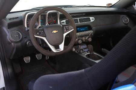 Geiger Chevrolet Camaro ZL1, Cockpit, Lenkrad