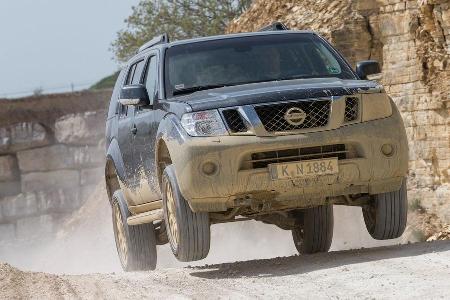 Nissan Pathfinder 2.5 dCi, Frontansicht