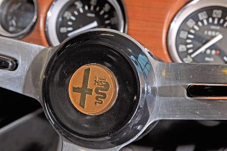 Alfa Romeo Giulia Sprint GT, Lenkrad, Emblem