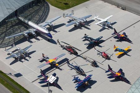 Red Bull Flying Bulls - Gruppenbild