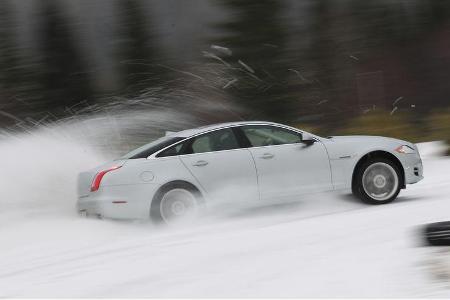 Jaguar XJ 3.0 AWD, Seitenansicht