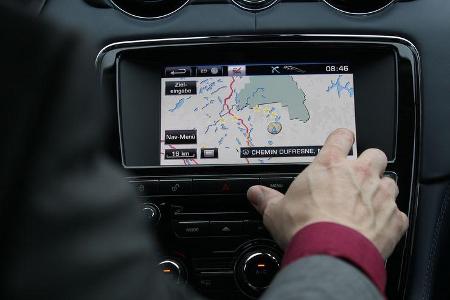 Jaguar XJ 3.0 AWD, Navi, Display