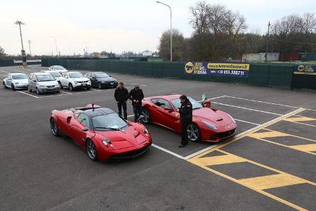 Pagani Huayra, Ferrari F12 Berlinetta, Seitenansicht