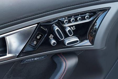 Jaguar F-Type, Bedienelemente