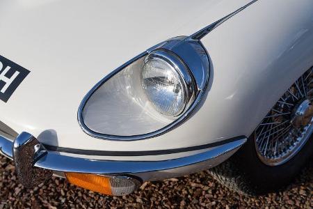 Jaguar E-Type, Frontscheinwerfer