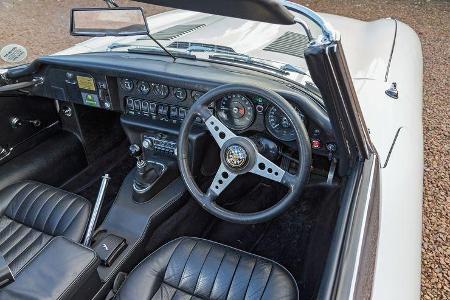 Jaguar E-Type, Lenkrad, Cockpit