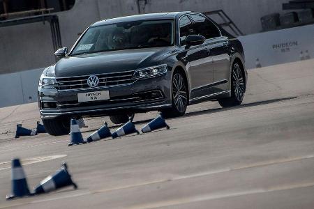 VW Phideon 480 V6 4Motion SAIC Shanghai China