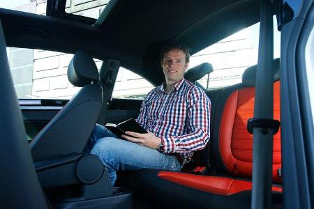 VW Beetle 2.0 TSI DSG, Detail, Haltegriff, Alexander Bloch