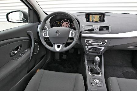 Renault Mgane Grandtour Energy dCi 110, Cockpit, Lenkrad