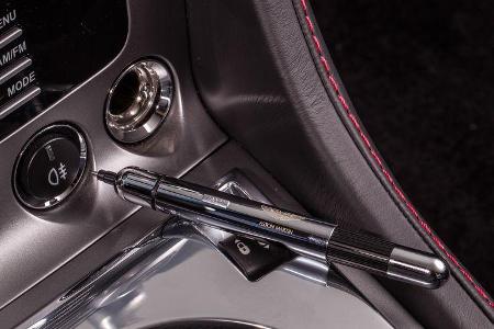 Aston Martin V8 Vantage, Mittelkonsole, Detail