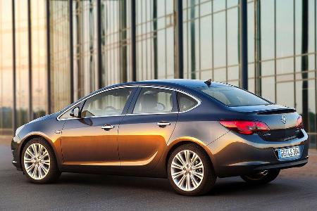 Opel Astra Limousine