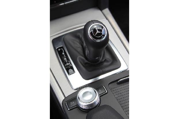 Mercedes E 200 NGT, Schalthebel