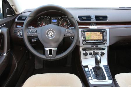 VW Passat 2.0 TDI DSG, Cockpit, Lenkrad