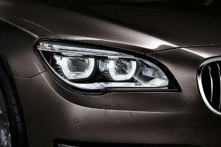 BMW 7er, Scheinwerfer