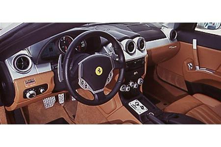 Das moderne Cockpit zeigt teilweise funktionelle Schwächen.