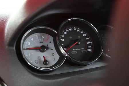 Renault Megane R.S., Rundinstrumente