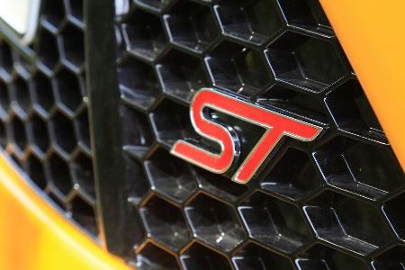 Ford Focus ST, Khlergrill