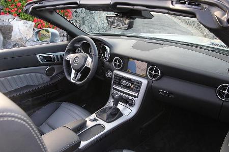 03/11 aumospo 07/2011 Mercedes SLK 350, Cabrio, Roadster, Innenraum