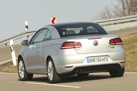 VW Eos 2.0 TDI Blue Motion Technology, Cabrio geschlossen, Heck