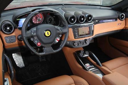 Ferrari FF, Lenkrad