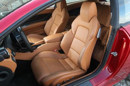 Ferrari FF, Sitze