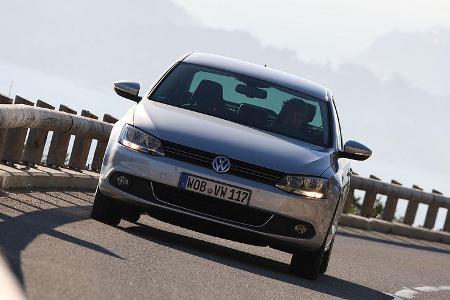 03/11 aumospo05/2011 VW Jetta 03/11 aumospo05/2011 VW Jetta