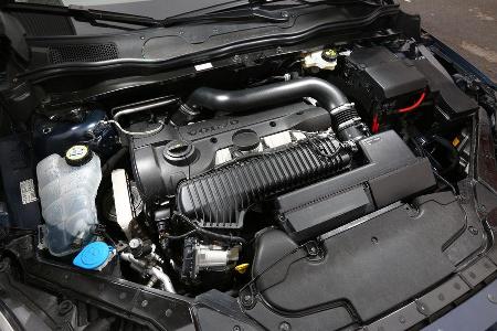 Volvo V40 Cross Country, Motor