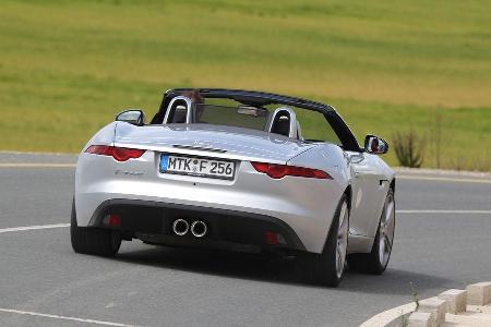 Jaguar F-Type, Heckansicht