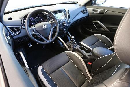 Hyundai Veloster 1.6 Turbo, Cockpit, Lenkrad