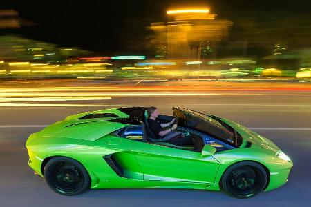 Lamborghini Aventador LP 700-4 Roadster, Seitenansicht