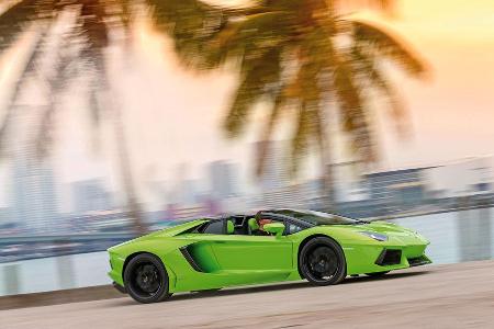 Lamborghini Aventador LP 700-4 Roadster, Seitenansicht