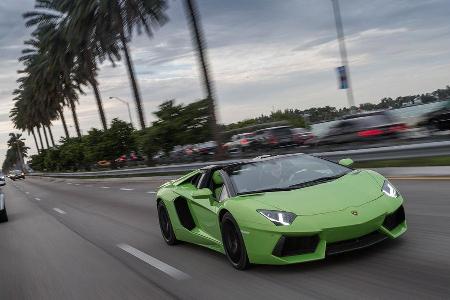 Lamborghini Aventador LP 700-4 Roadster, Frontansicht